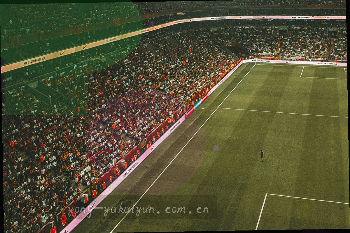 宽屏浏览器中的赛程条视图，横向排列着同一轮的多场比赛